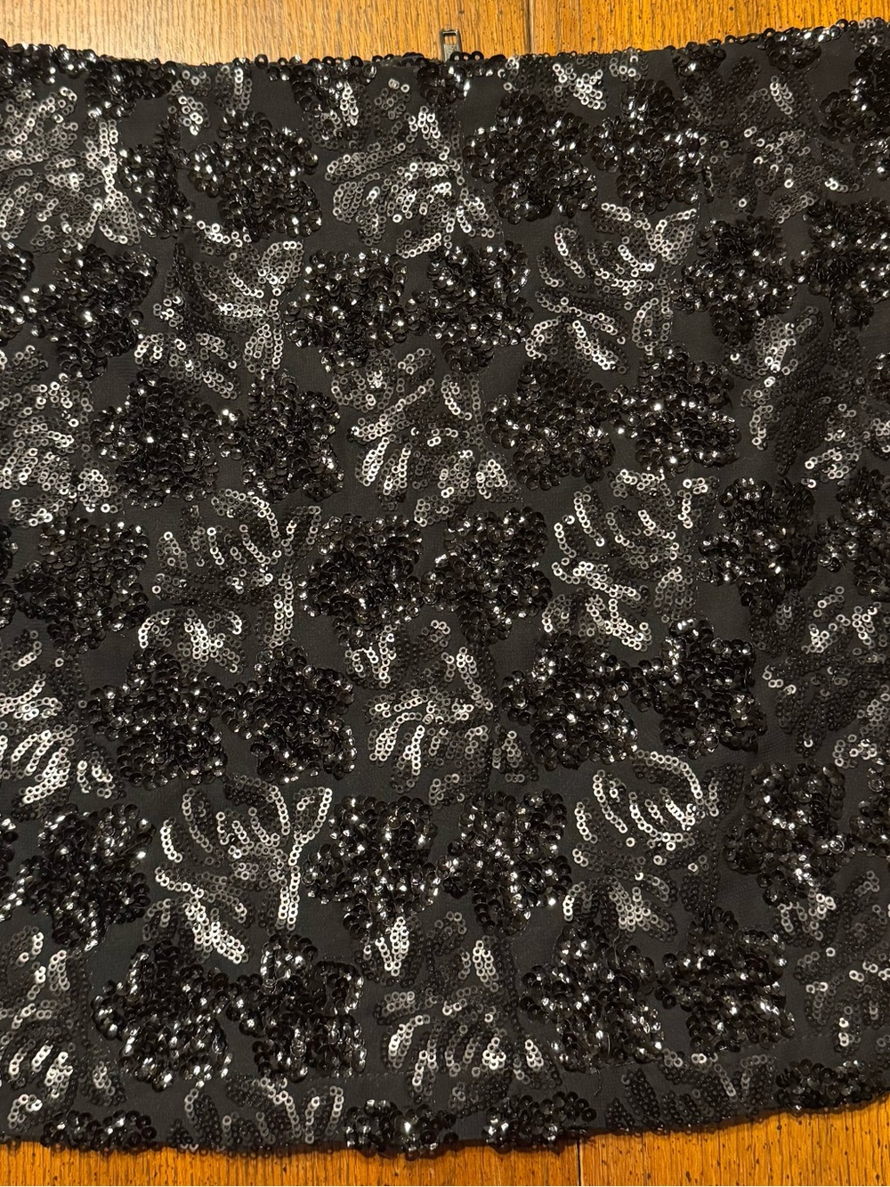 Saks Fifth Avenue Black Sequined Skirt Size 2